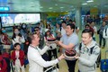 Đàm Vĩnh Hưng tổ chức sinh nhật cho Dương Triệu Vũ ở sân bay